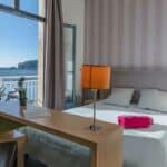 Luxe, calme et pieds dans l&rsquo;eau