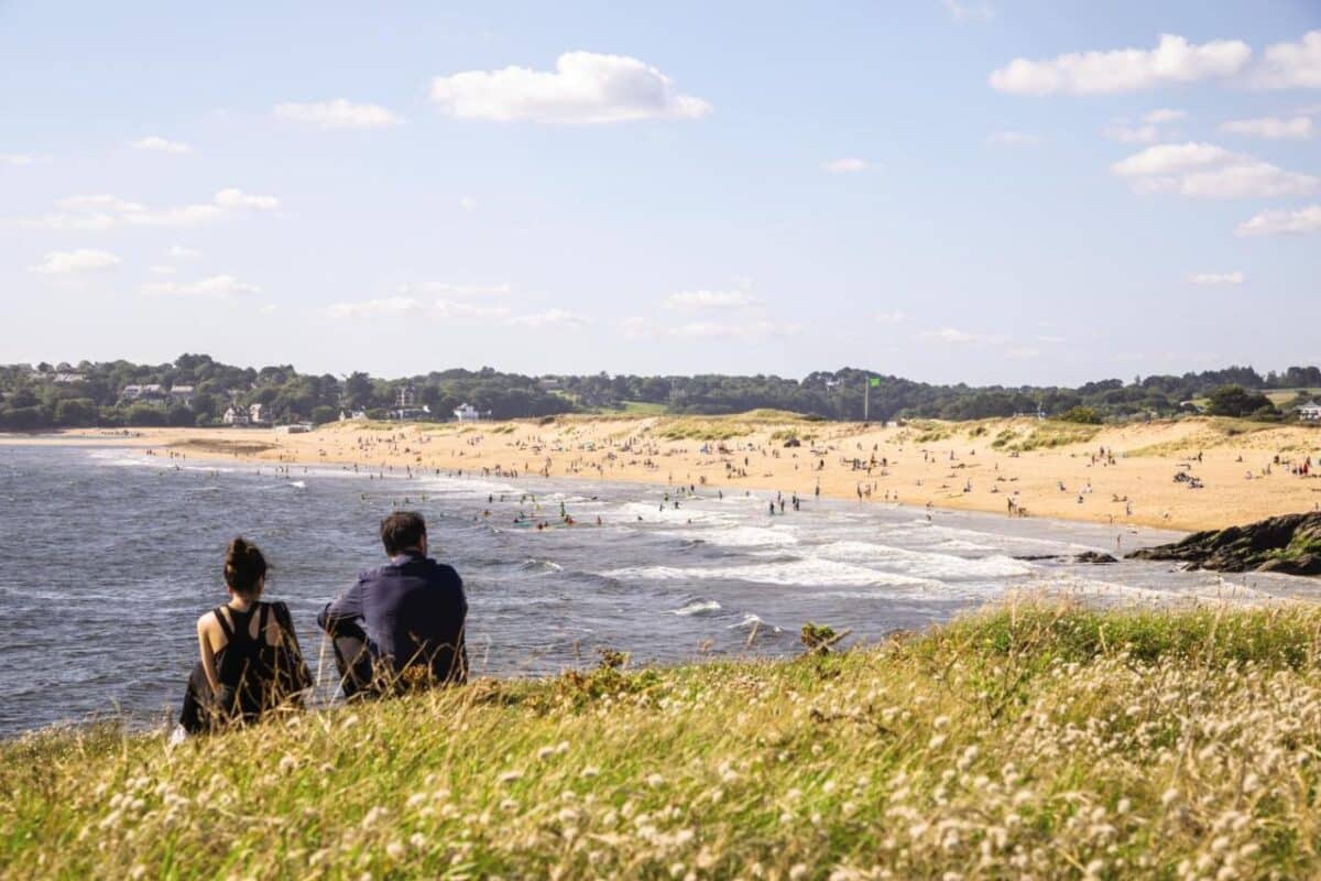 Détente au bord de la mer
