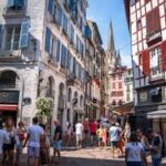 Comme un paquebot face à la mer