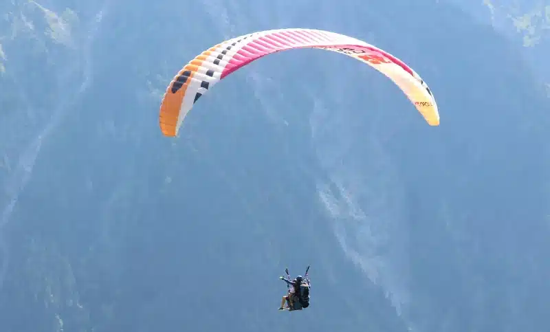 Activité à faire à la montagne : Parapente pour personnes en situation de handicap