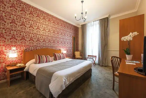 Majestueux sur la promenade des Anglais