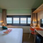 Comme un paquebot face à la mer